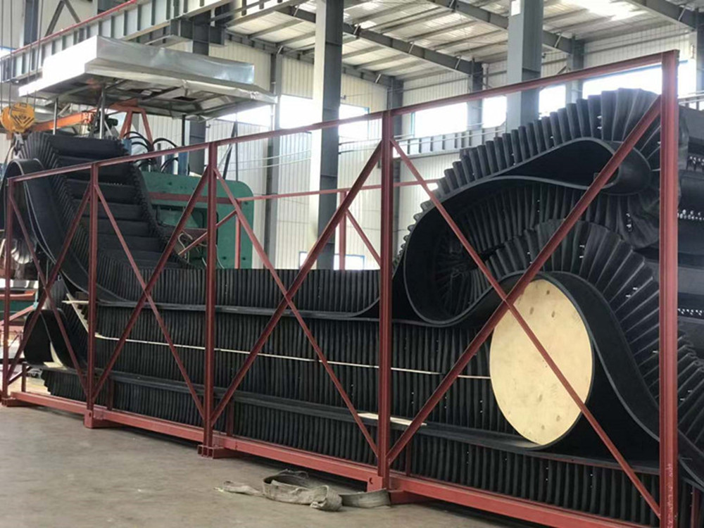 輸送帶產品多少錢呢？影響大傾角輸送帶價格的3個因素